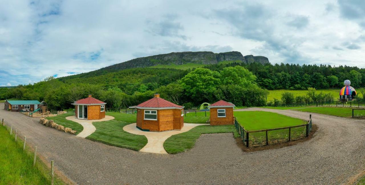 Waterfall Caves Turn-Around-Houses Villa Лимавади Екстериор снимка